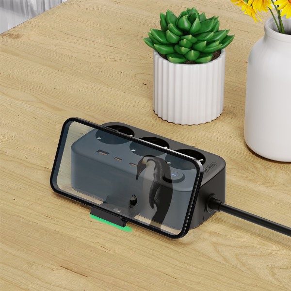 Фото - Мережевий фільтр Ultra PB70312 (3 роз., 1 USB, 2 Type-C, 2,5м) Чорний